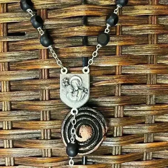 Vintage Carved wood bead st joseph rosary - Picture 3 of 7